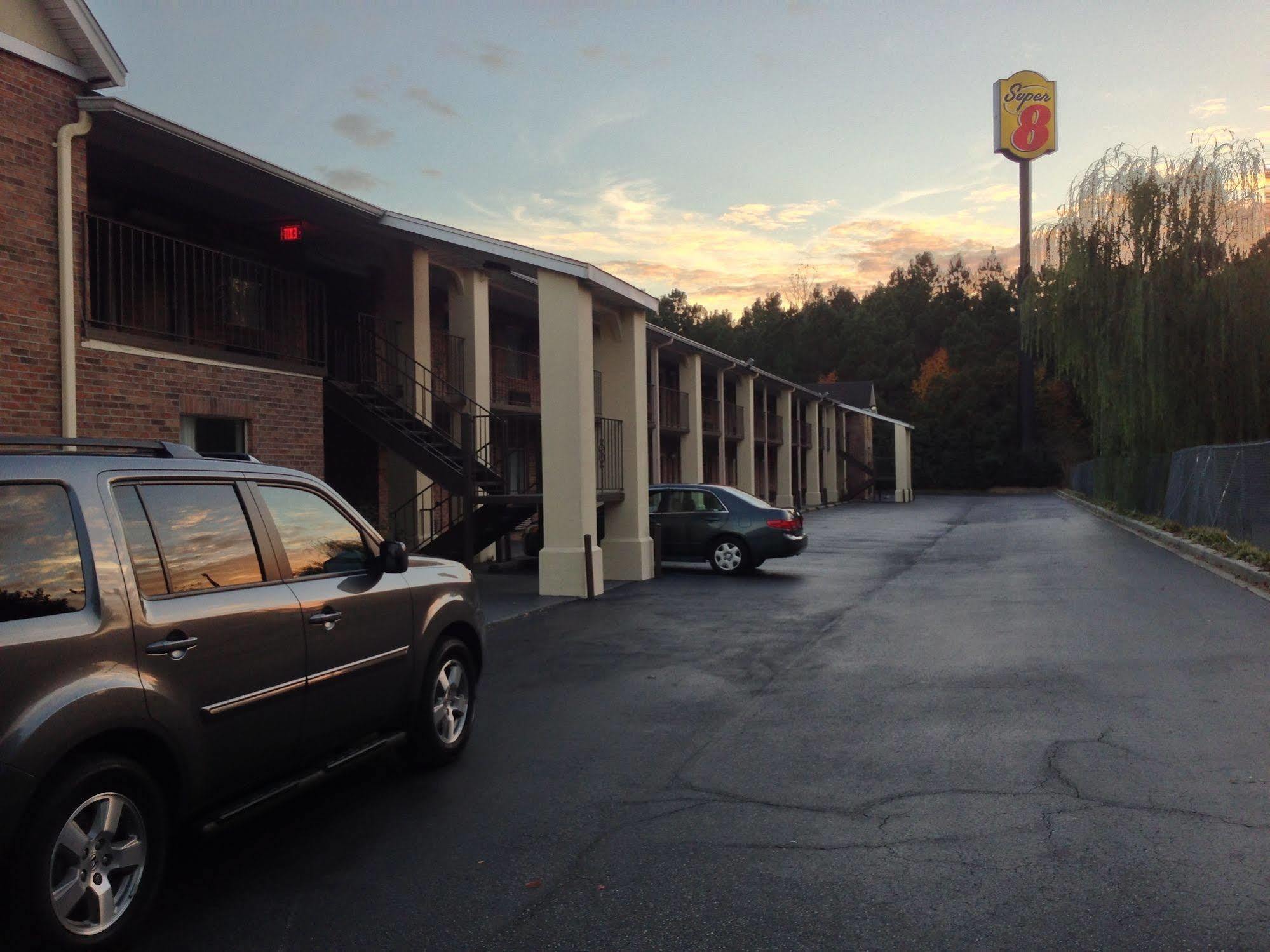Super 8 By Wyndham Florence Exterior foto