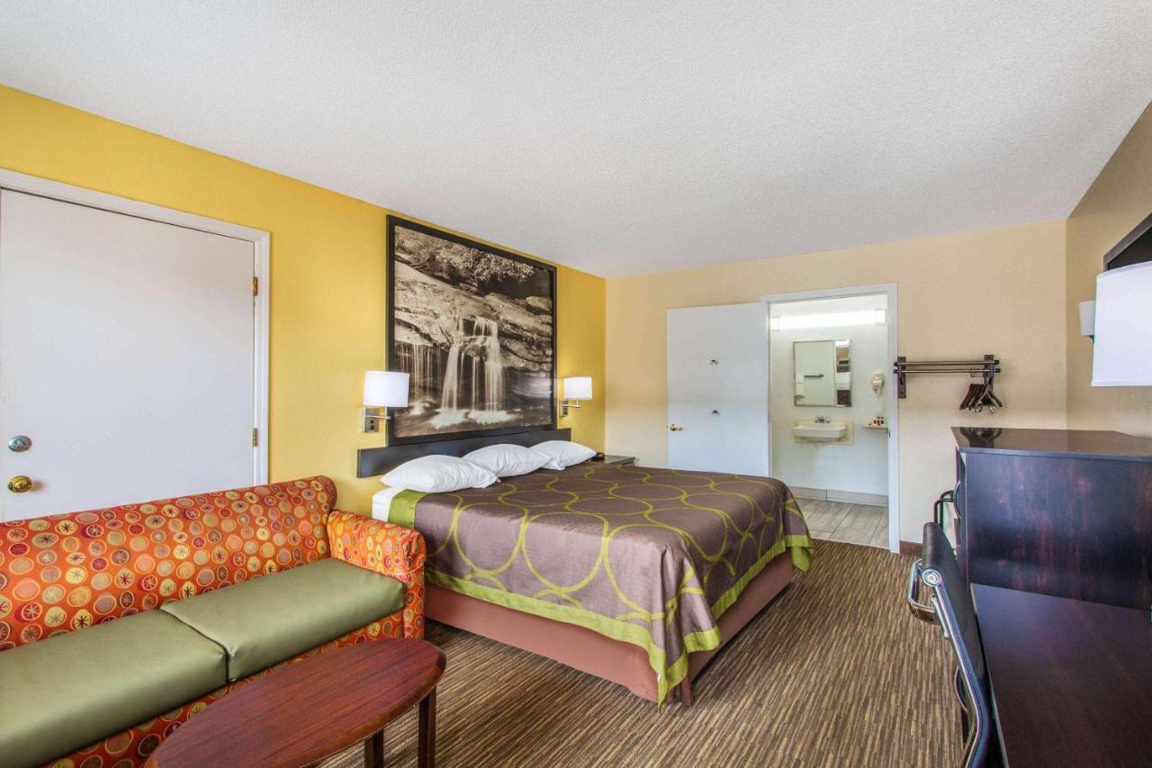 Super 8 By Wyndham Florence Exterior foto